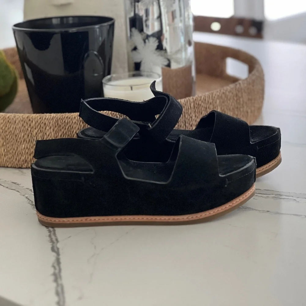 Italeau - Women's Suede Platform Shoes - Sz 38 - Picture 1 of 5